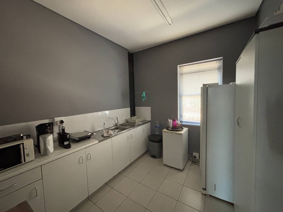 To Let commercial Property for Rent in Montague Gardens Western Cape